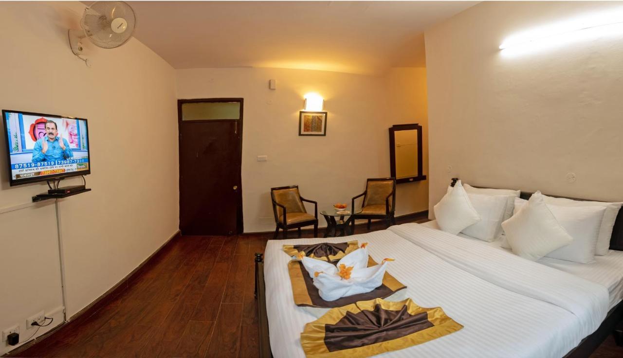 Hotel Langdale Manor Nainital Esterno foto