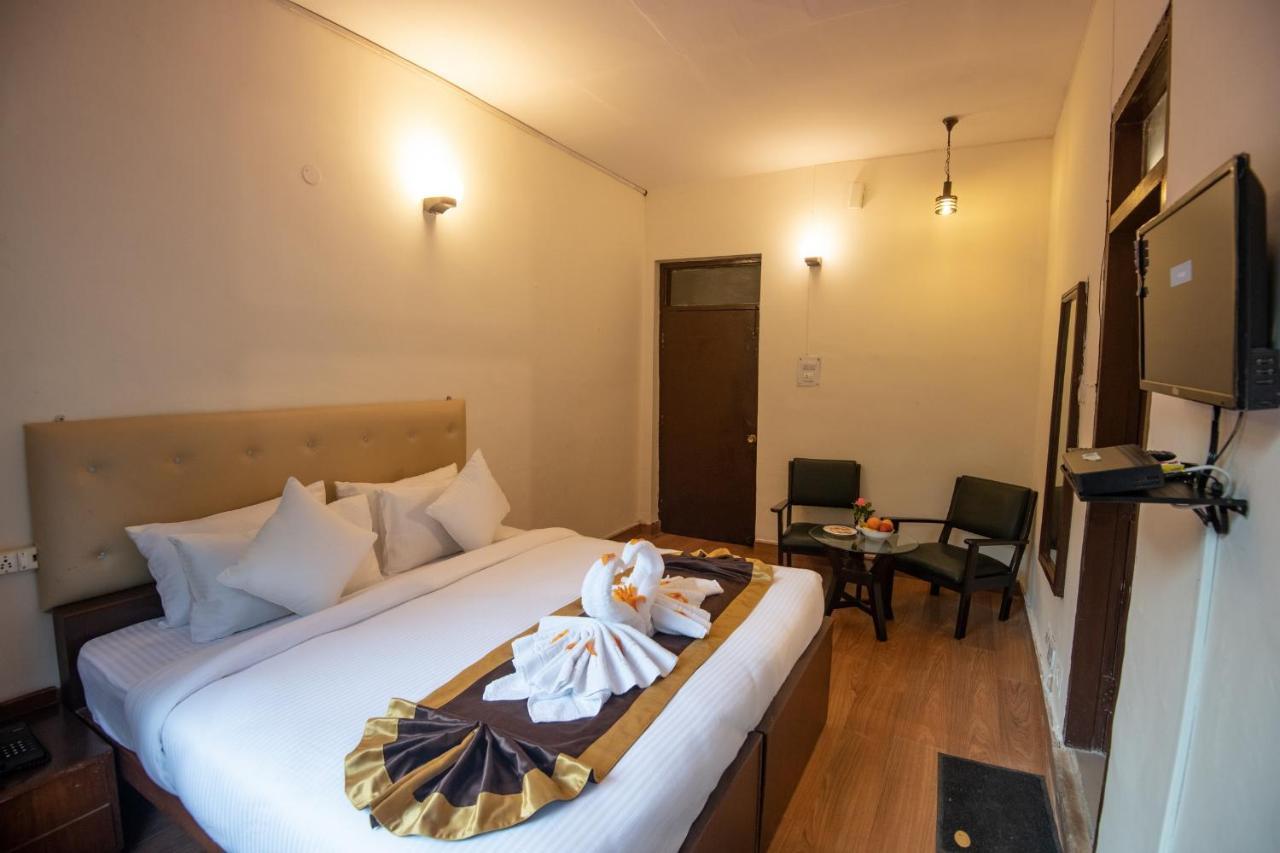 Hotel Langdale Manor Nainital Esterno foto
